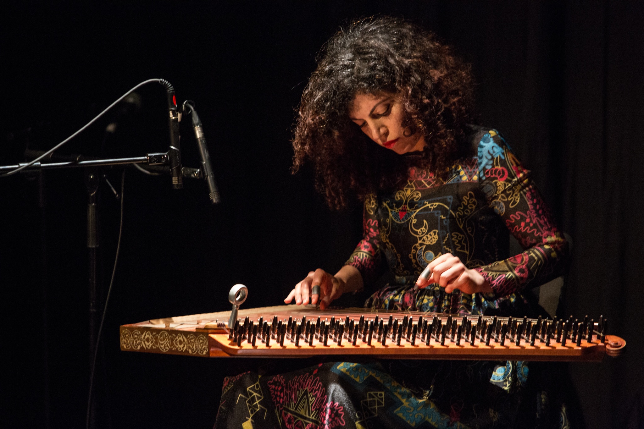 Певица в жанре фолк музыки 8 букв. Shetland Folk Festival. Qanun.